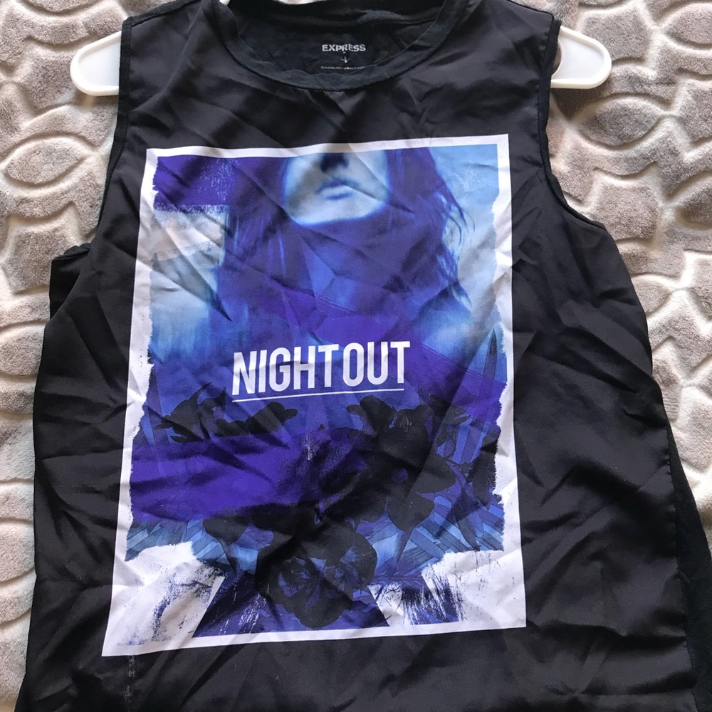 Shirt with an “Night out” sign